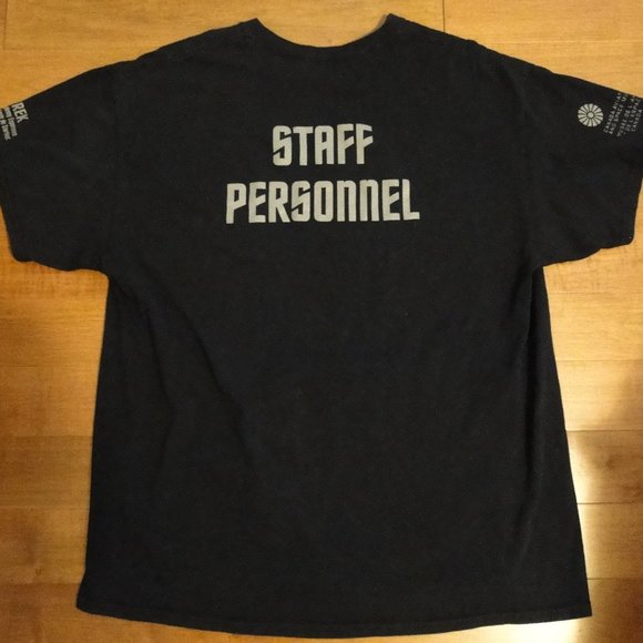 STAFF STAR TREK T SHIRT EXHIBITION - Picture 5 of 5